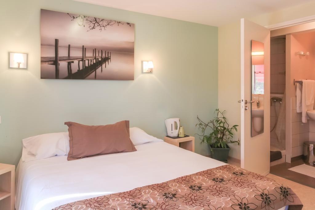 Logis Hotel Restaurant De La Dore Vertolaye Zewnętrze zdjęcie