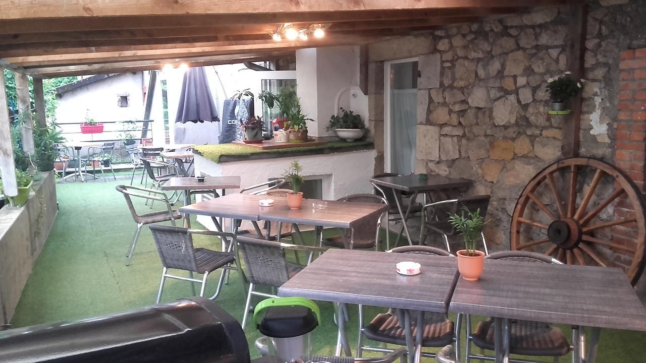 Logis Hotel Restaurant De La Dore Vertolaye Zewnętrze zdjęcie